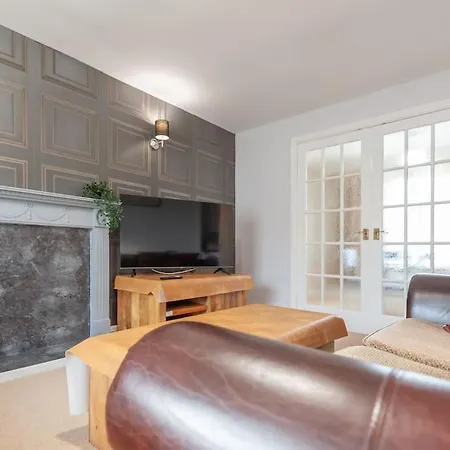 Leed Centre - Armley Wortley