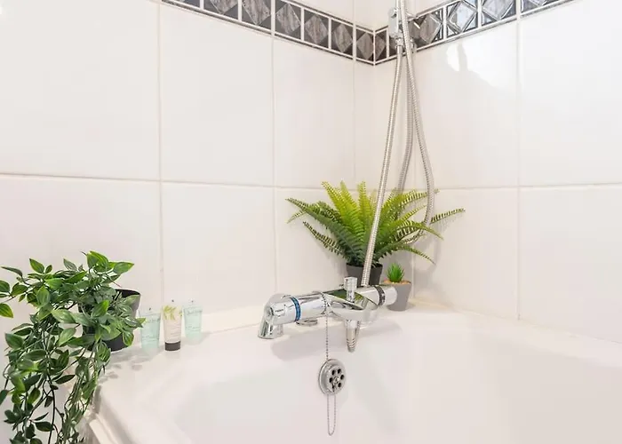 Leed Centre - Armley Wortley Leeds (West Yorkshire)