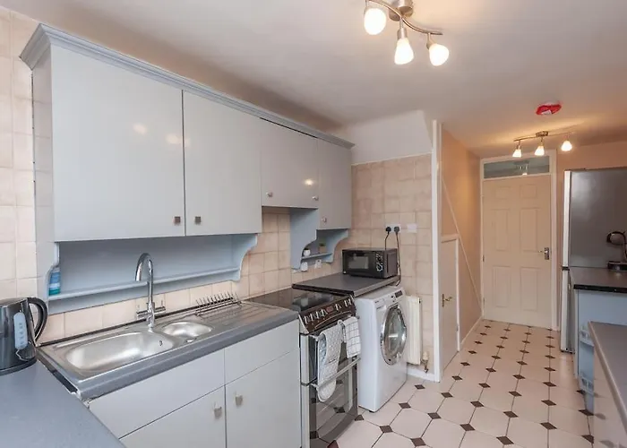 Leed Centre - Armley Wortley